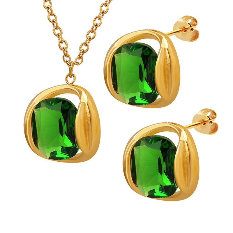Korean Style Colorfast Emerald Crystal Pendant Necklace and Earrings Set
