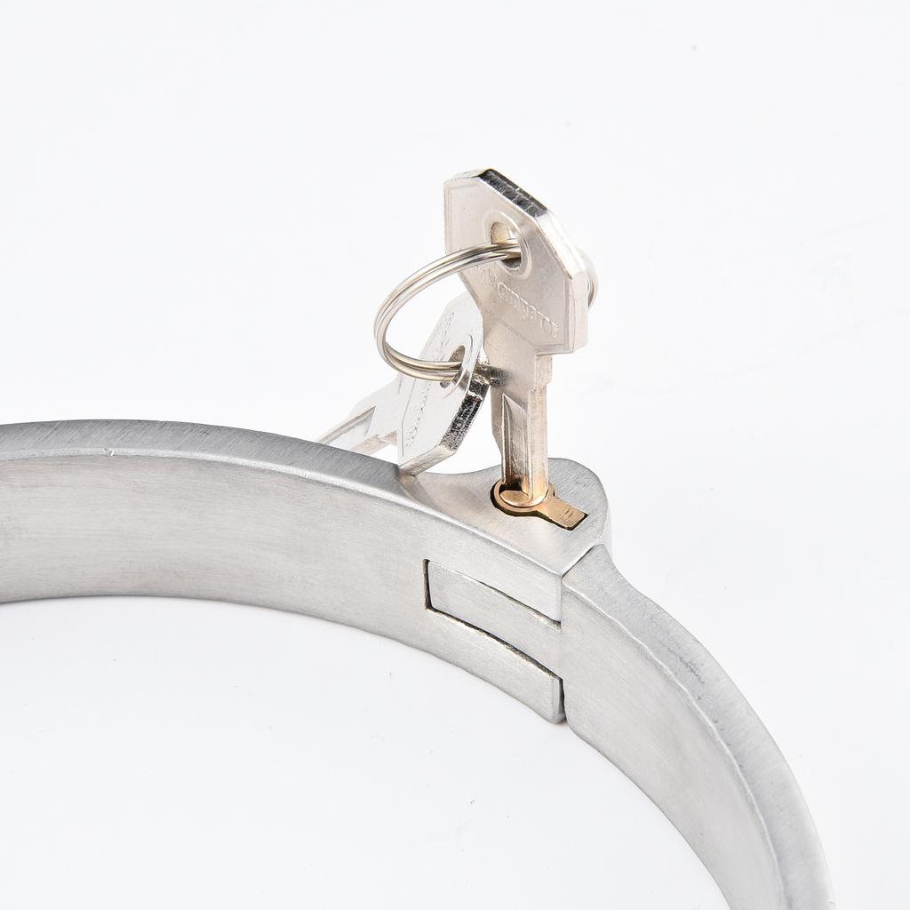 Stainless Steel Oval Handcuffs Wrist Ankle Cuffs Bondage Lock Slave Wear BDSM Restraint Harness Sex Toys Detachable Chain