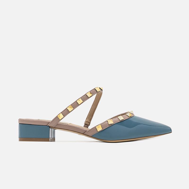 Muller Women's Summer 2024 Pointed-Toe Flat Sandals with Thick Heels and Rivet Detailing.