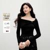 Qiusbuiyiren Off-Shoulder Bow Knit Top