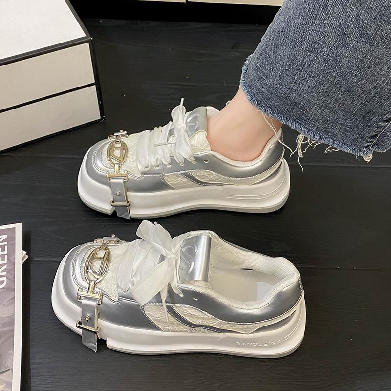 

Серебристая платформа белые туфли женские 2025 новые кружевной верх персонализированные металлические балетки нишевые повседневные кеды 40 серебряный