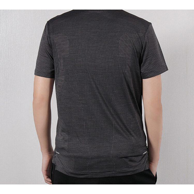 Nike T Shirts Men's Gray Crew Neck Moderate Straight Fit AJ7616-010