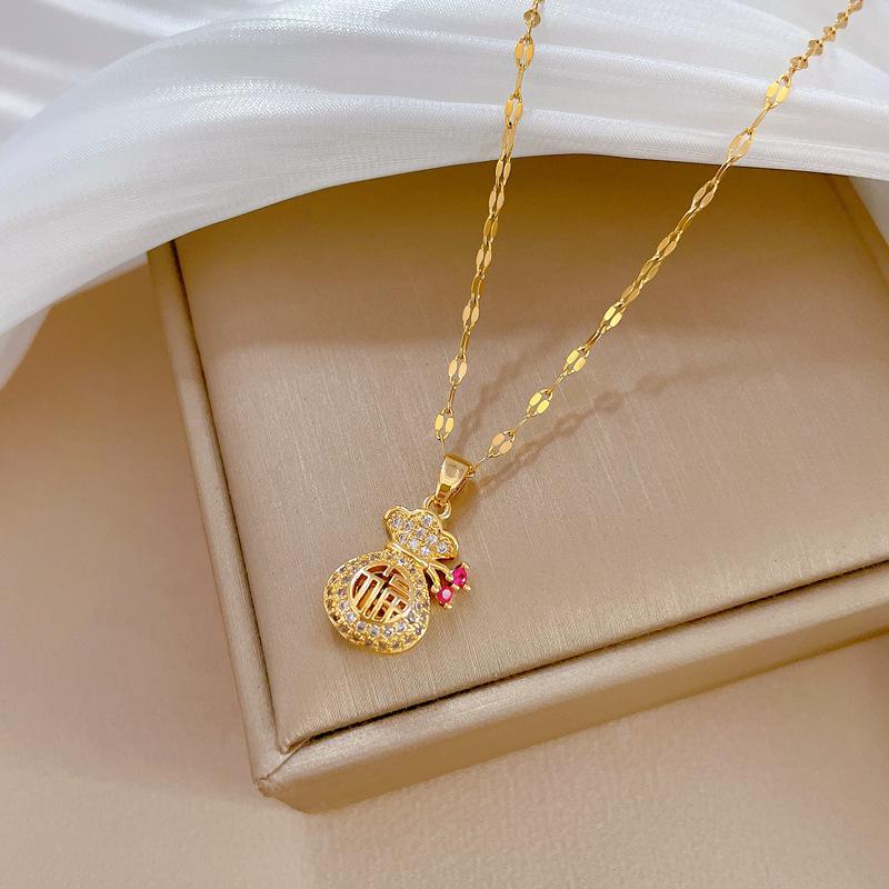 Lucky Character Auspicious Natural Wind Slightly Inlaid With Diamonds Hollowed Out Lucky Small Money Bag Pendant Collarbone Chain Jewelry