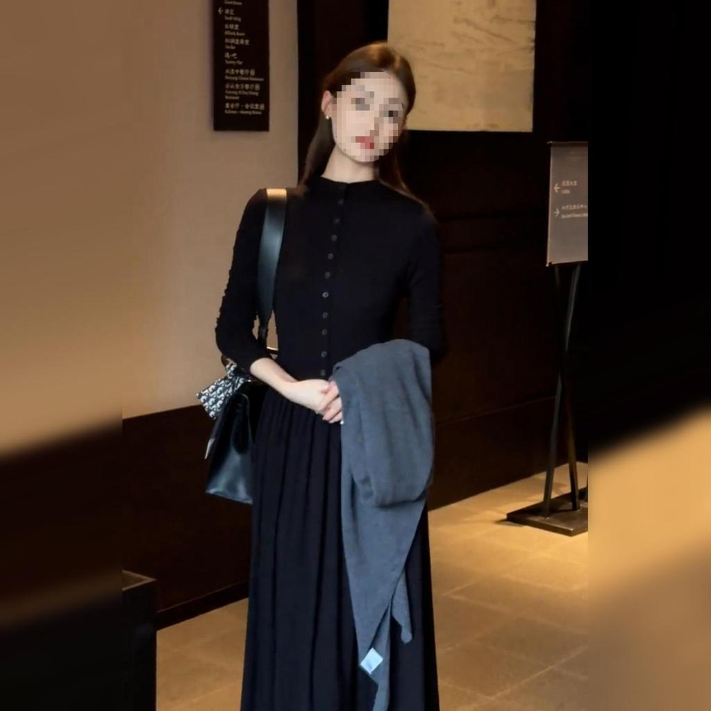 Elegant French Black Knit Long-Sleeve Dress for Women - Early Autumn, Waist-Cinching, Perfect Inner Wear or Base Layer Skirt