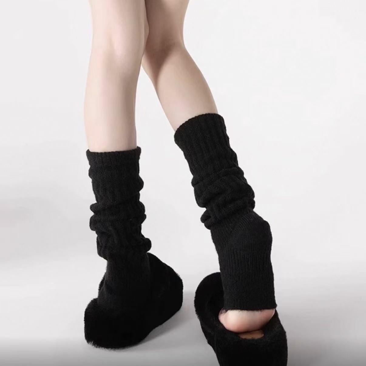 

Женские вязаные гетры со штрипками в стиле Y2K - Толстые, теплые гольфы до колена для осени и зимы One Size чёрный