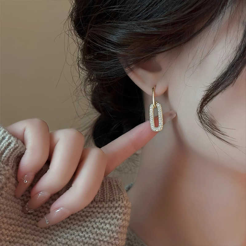 French Geometric Earrings Niche Design Premium Sterling Silver Earrings Korean Temperament New Popular Earrings