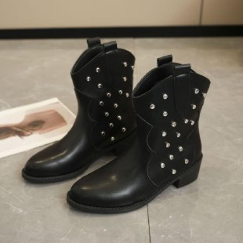 Large Size Winter Women's Boots New Rivets Decorative Trend Round Head Thick Heel Sleeve Martin Boots Women