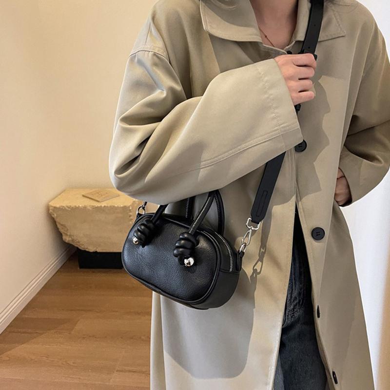 2024 New Fashion Versatile Niche Design Boston Bag Trendy Handbag Exquisite Small Bag Crossbody Bag