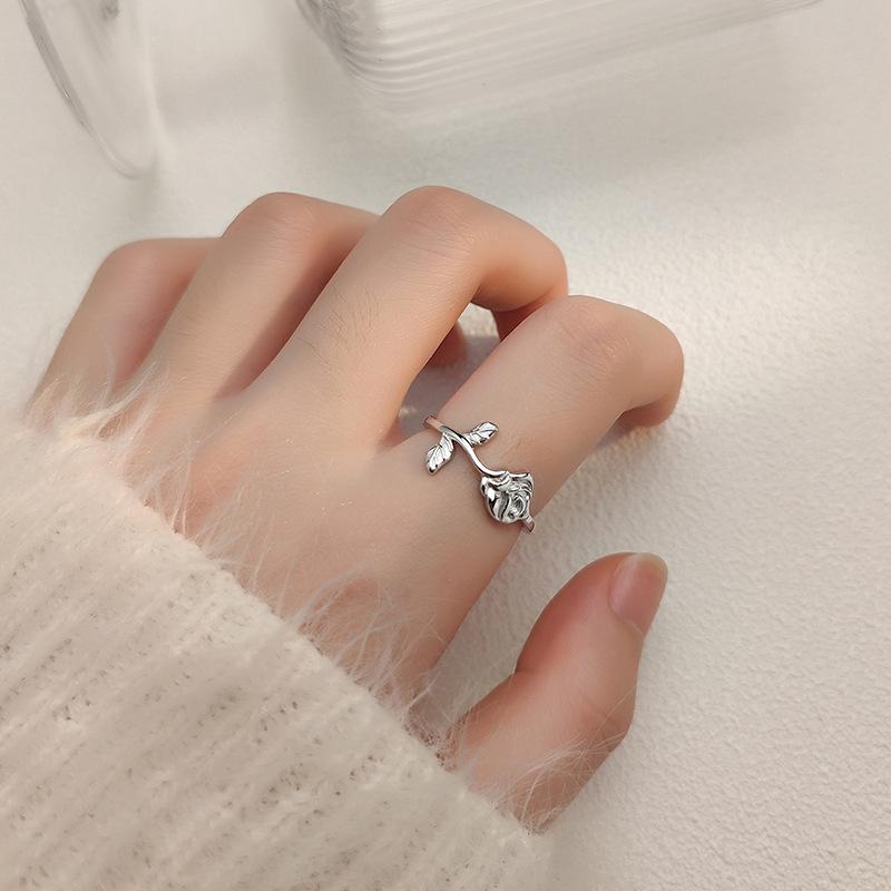 Red Rose Cinnabar Camellia Diamond Ring: Unique Birthday Gift for Girlfriend