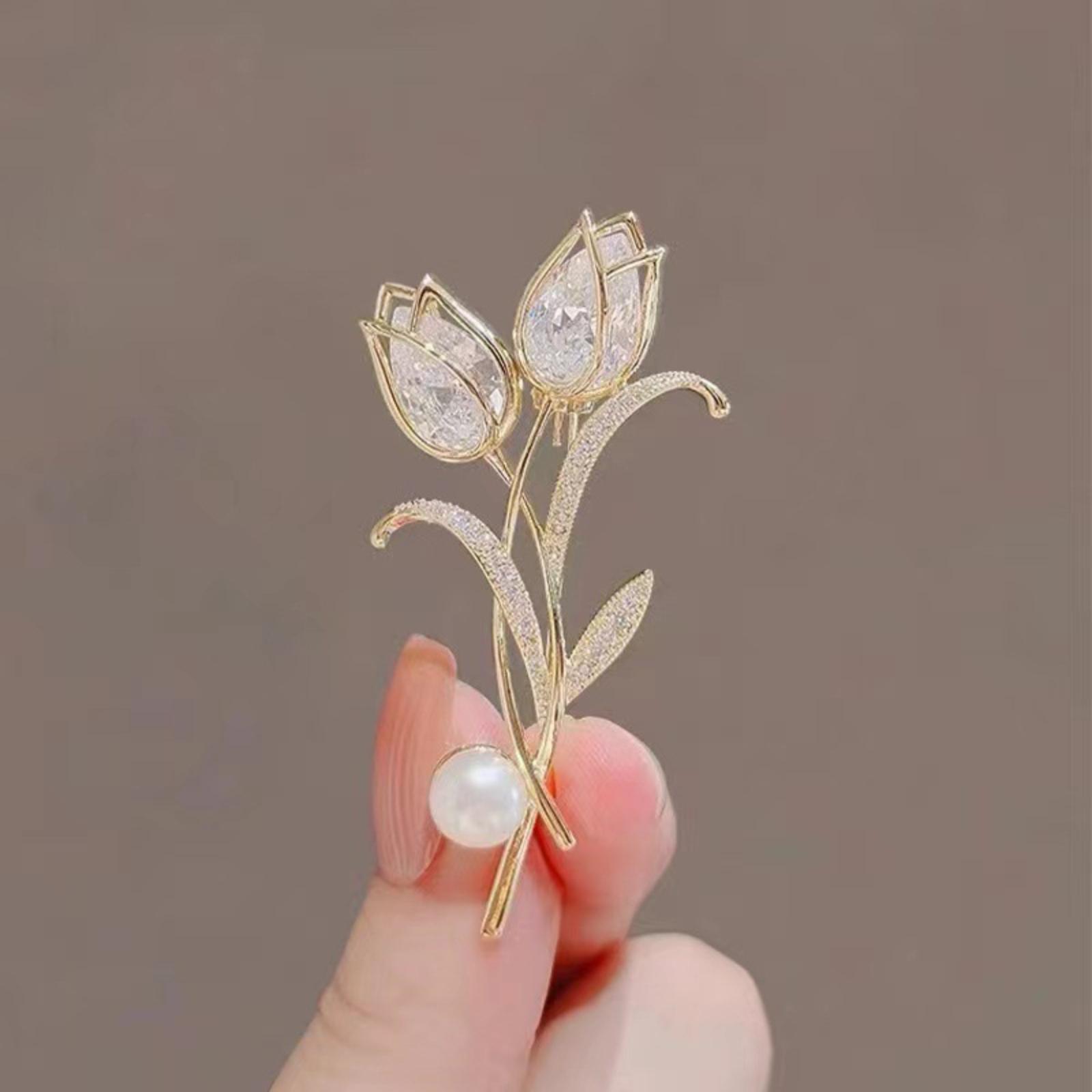 

Butterfly Brooch For Women: Sophisticated, , High-End, Elegant, For Securing Clothing And , Pearl Accessories One Size белый