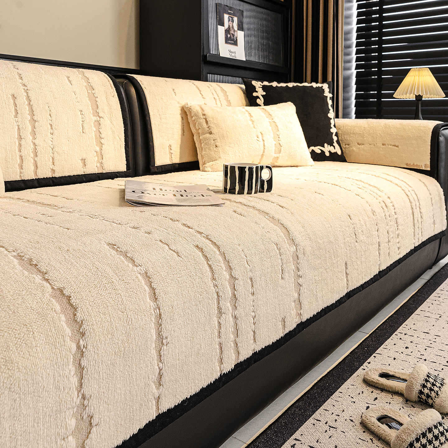 

1PC Sofa Cushion Winter Thickened New Non-slip Light Luxury One-piece Plush Seat Cushion Cover Towel Home Textile 70X120CM