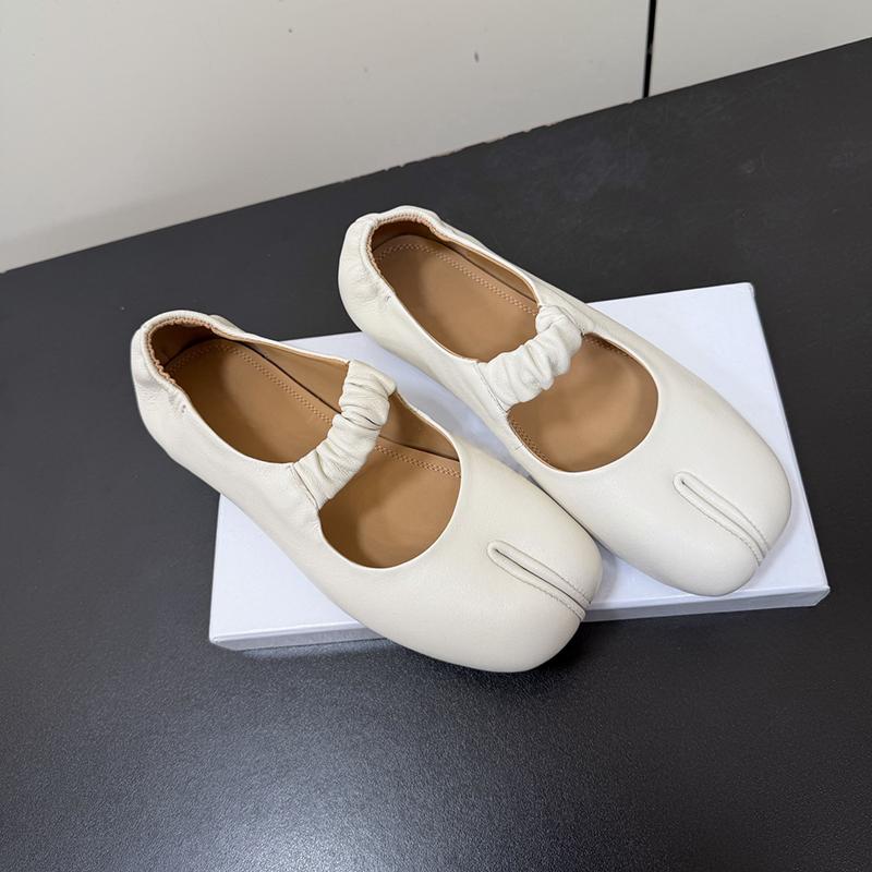Designer Brand Women`s Leather Flat Shoes