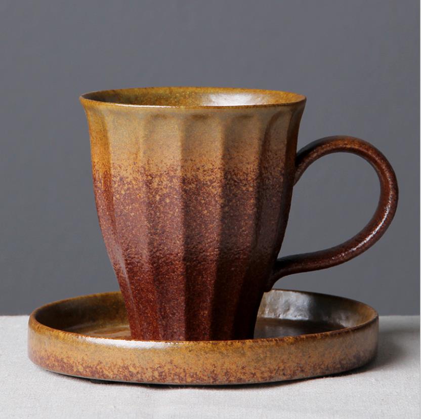 

Японская грубая керамическая кружка для кофе – винтажная керамическая чашка ручной работы с блюдцем M