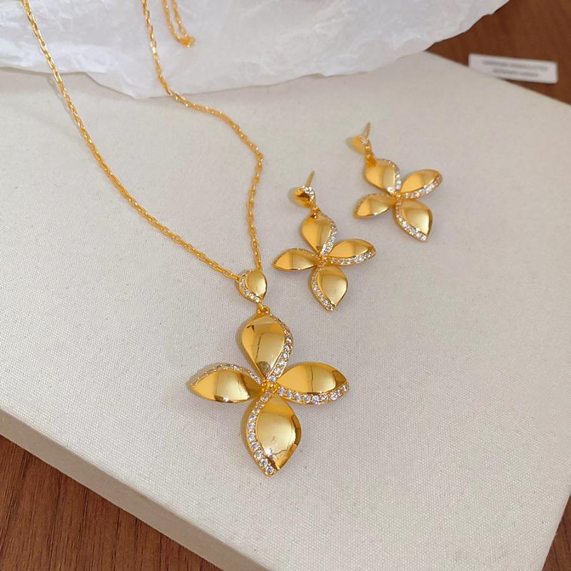 K real gold electroplated silver needle zircon flower stud earrings necklace set light luxury high-end metal style jewelry