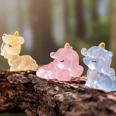 Statua di Unicorni in Miniatura Cartoni Animati Decorazione per la Casa Accessori per la Decorazione di Case Fai da Te Bambole Unicorno Luminose Carine Kawaii Regali
