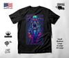 T-shirt Grafica Neon Teschio e Motocicletta Nera Unisex S-2XL