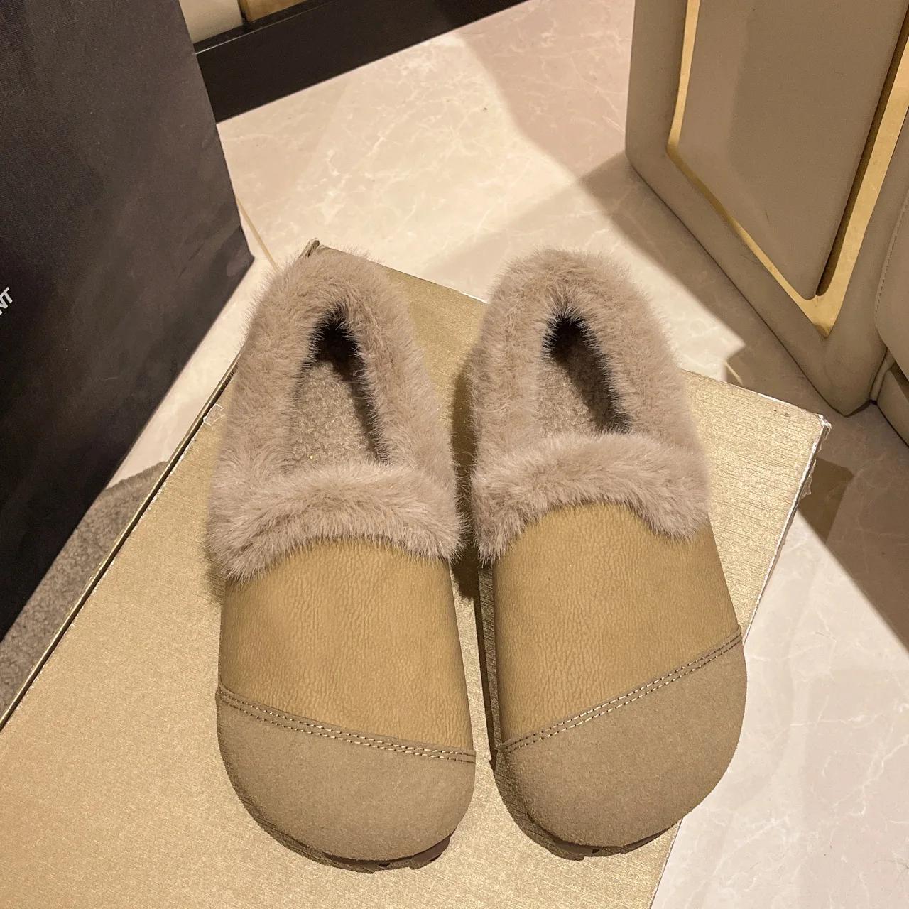 

Туфли на плоской подошве для женщин, меховые хлопковые туфли 2024 года, зимние повседневные женские мокасины с круглым носком, туфли на плоской подошве, новые женские мокасины, мягкие мокасины 37 хаки