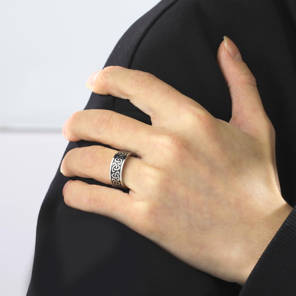 Old Style Retro Viking Rings Vintage Black Norse Runes Jewelry Celtics Knot Ring for Women Men Unique Gift
