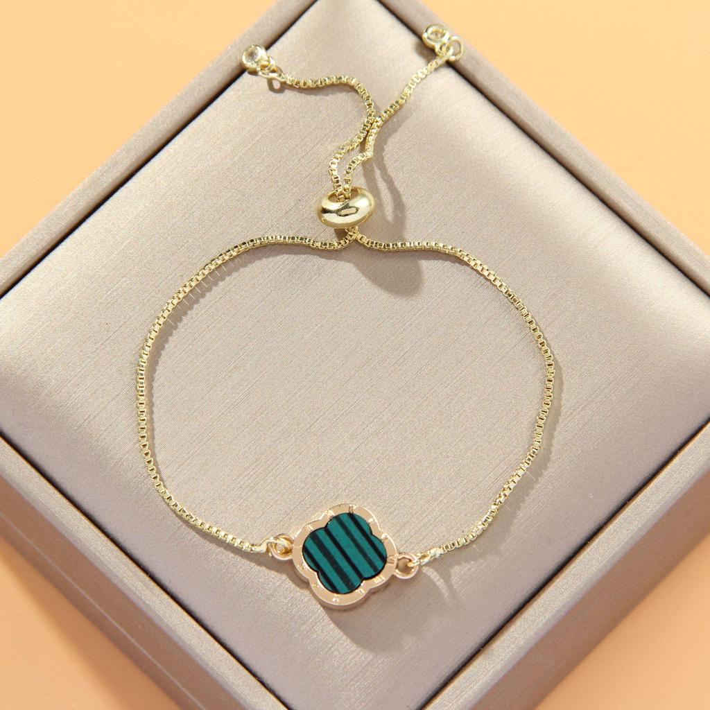 Women's Adjustable Roman Numeral Four-Leaf Clover Bracelet - Fashionable, Simple, Versatile for Tourist Attractions