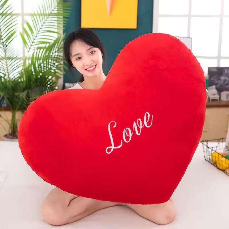Love throw pillow red heart cushion plush toy Qixi Festival Valentine's Day wedding birthday gift