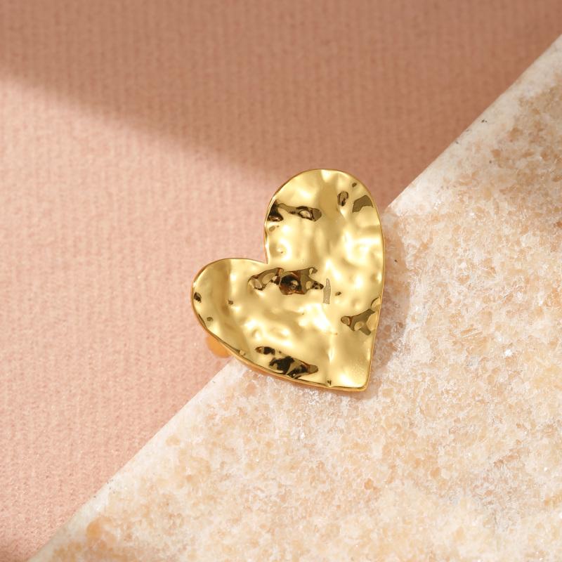Golden Plated Hammered Heart Open Adjustable Ring for Women Elegant Statement Jewelry Gift