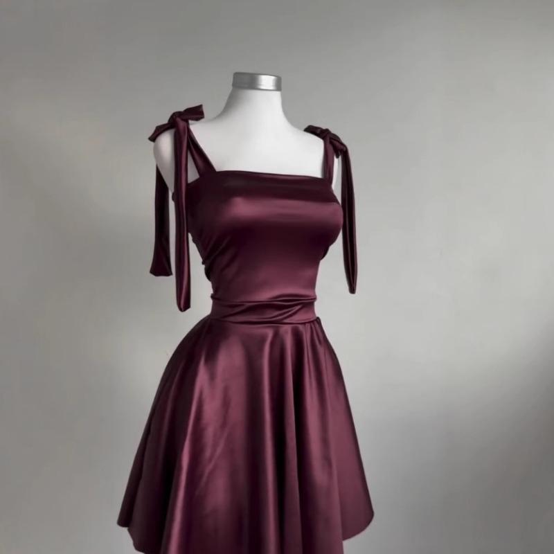 Elegancka Letnia Sukienka na Imprezę z Ramiączkami Spaghetti Fason A-line Seksowna Damska Bez Pleców Modna Mini Sukienka Wieczorowa na Bal Nowa Sznurowana z Wstążką Smukła Odzież