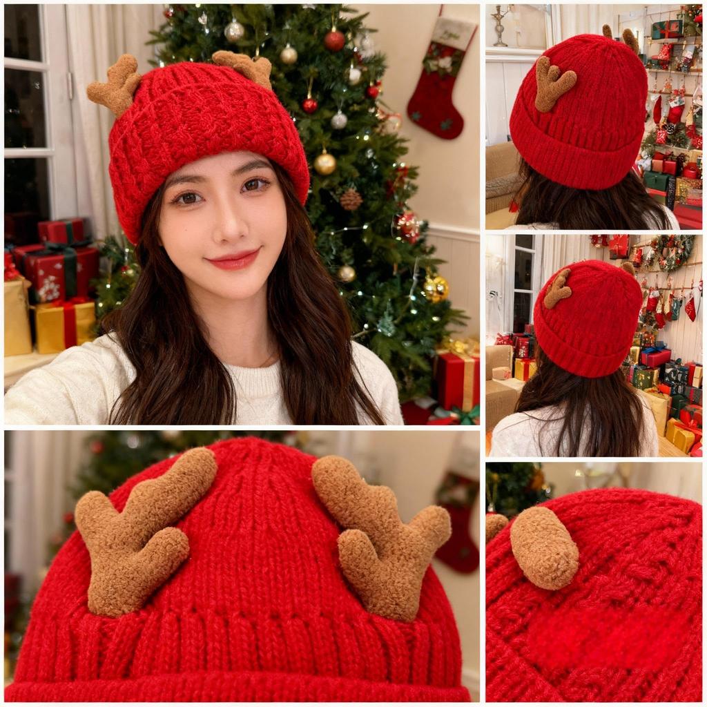NUOLUX Women's Reindeer Antler Knit Hat, Warm Winter Hat, Christmas Hat, 56-62cm, Red