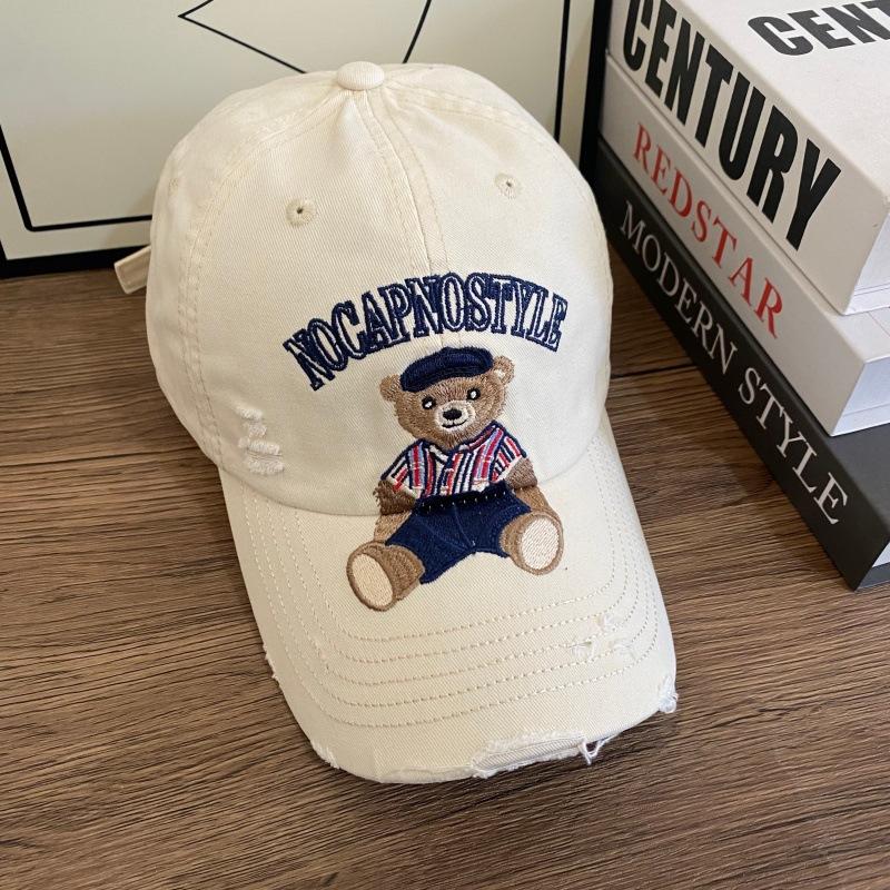 New Cartoon Bear Embroidered Letter Baseball Cap for Men and Women, Wide Brim and High Top To Show the Face, Small Peaked Hat, Sun Hat.