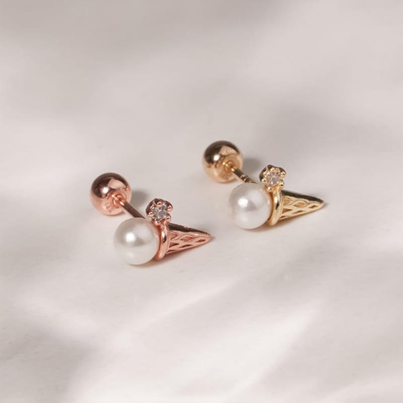 

JEWNEL 14K rosegold Milk Pearl Cubic Ice Cream Piercing Earrings piercing (1 piece)