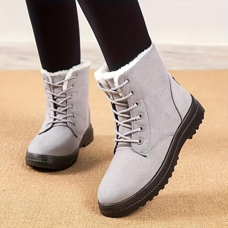 Snow Boots Women's New Winter Short Tube Piled Thickened Warm and Comfortable Large Cotton Shoes