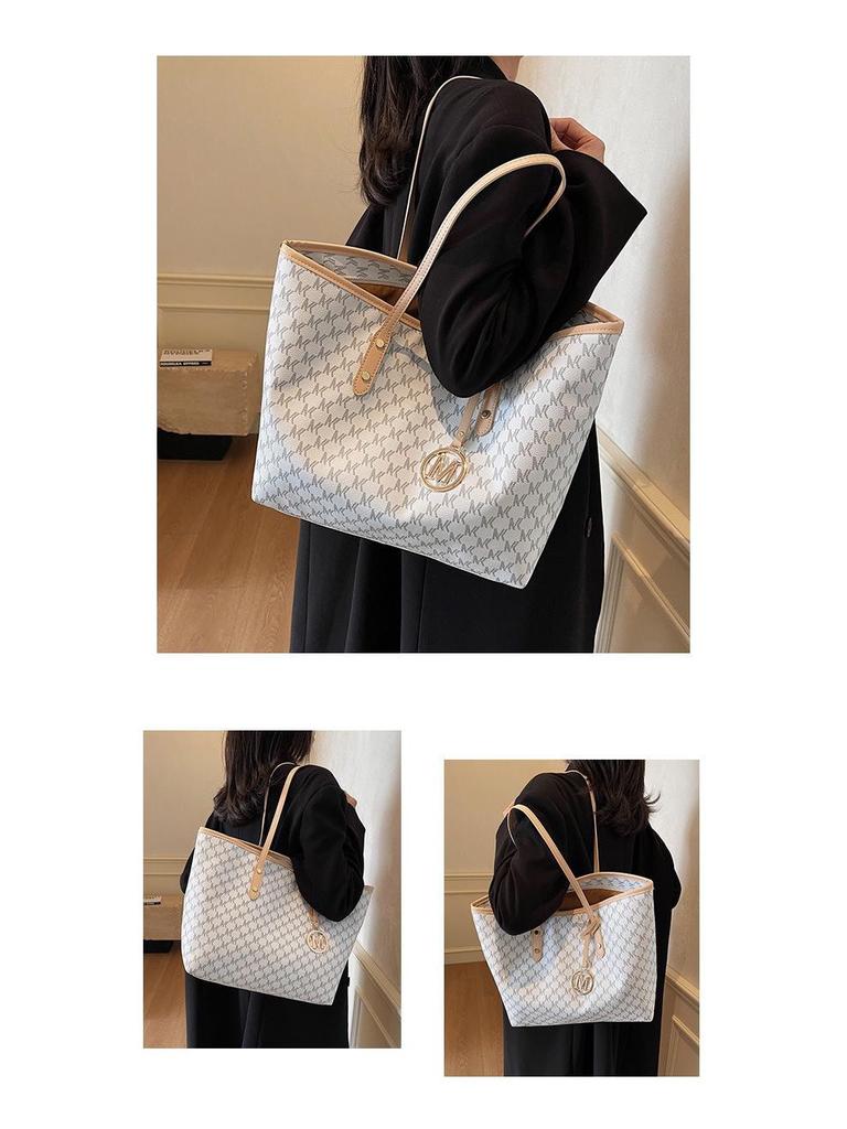 2025 Large Capacity M Letter Autumn/Winter Tote: Versatile European & American Shoulder Handbag