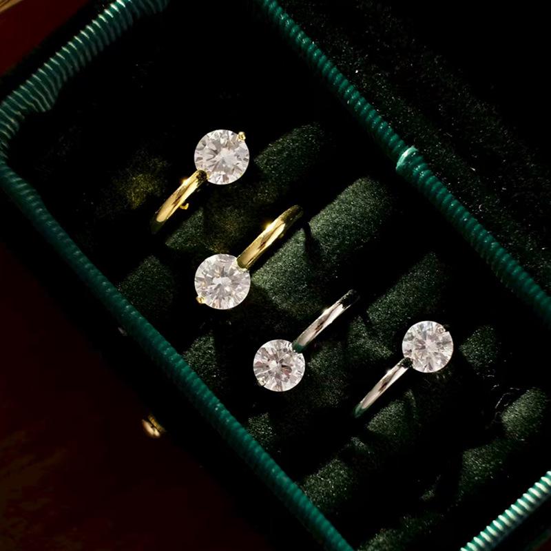 Zhuozhifan S925 Silber Leichter Luxus Diamant Ohrstecker 7.0 - Vielseitig für den täglichen Gebrauch