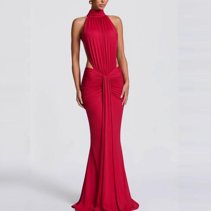European-American Elegant Halterneck Pleated Slim Gown - Sexy Backless Long Dress