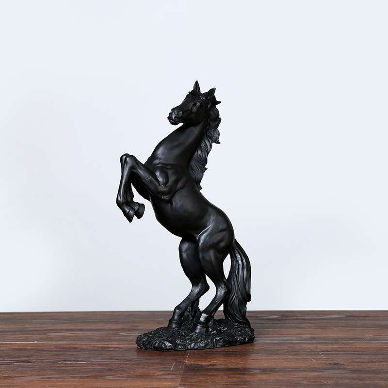 Harz Statue Golden Weiß Schwarz Pferd Figur Nordic Abstrakte Ornamente Für Figuren Für Innen Skulptur Zimmer Home Decor