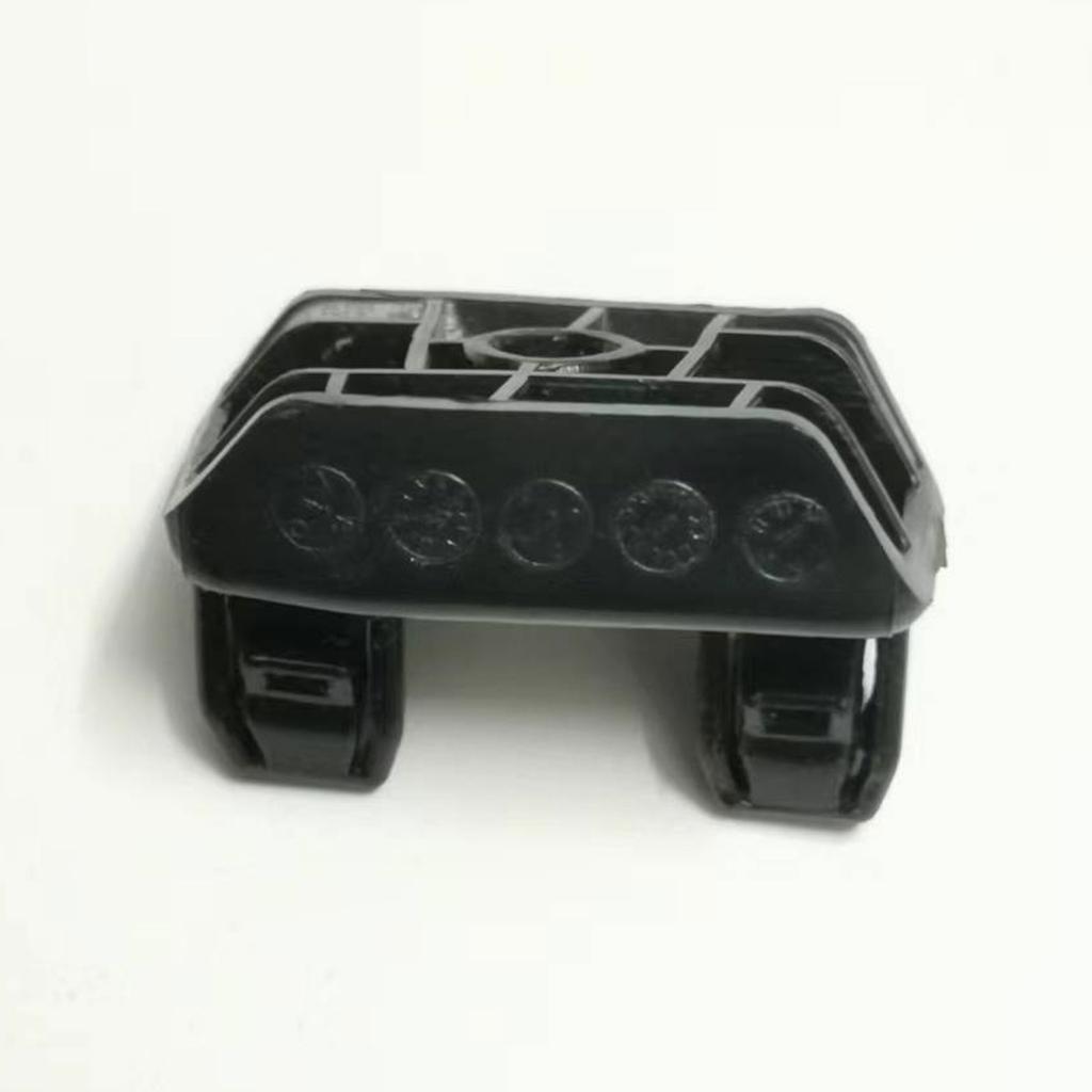 1 Para Uchwyt Zderzaka Przedniego Czarny ABS Środkowy Uchwyt Część Zamienna Pasuje Do 2020-2021 1493773-00-B 1493772-00-B