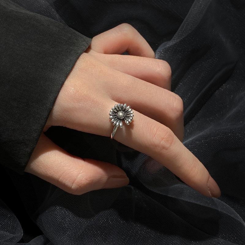 Retro Pierścionek Mała Stokrotka Dla Kobiet Słonecznik Regulowany Otwarty Pierścionek Punk Gotyckie Akcesoria Ręcznie Robiony Projektant Cyrkon Kreatywny Prezent