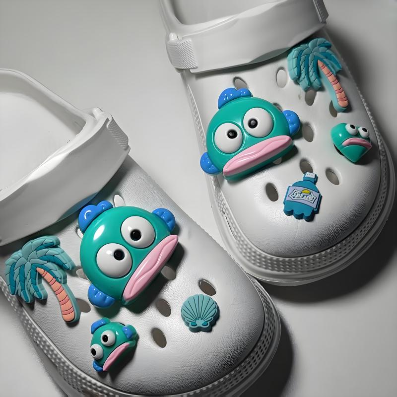 8Pcs/Set Fun Cartoon Monster Fish Hole Shoe Charms Decor Cute Beach Shoes Buckle Diy 3D Hole Shoe Accessories