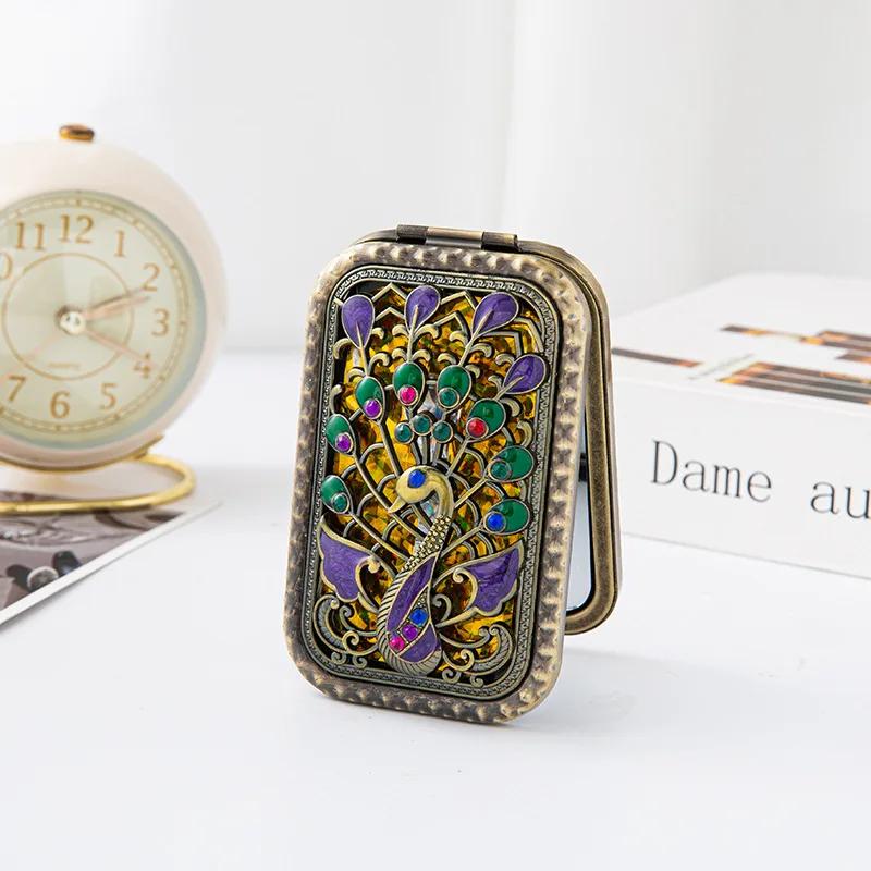 Metal Mirror Luxury Vintage Handheld Household European Style Makeup Mirror Retro Folding Hand Mirror Portable