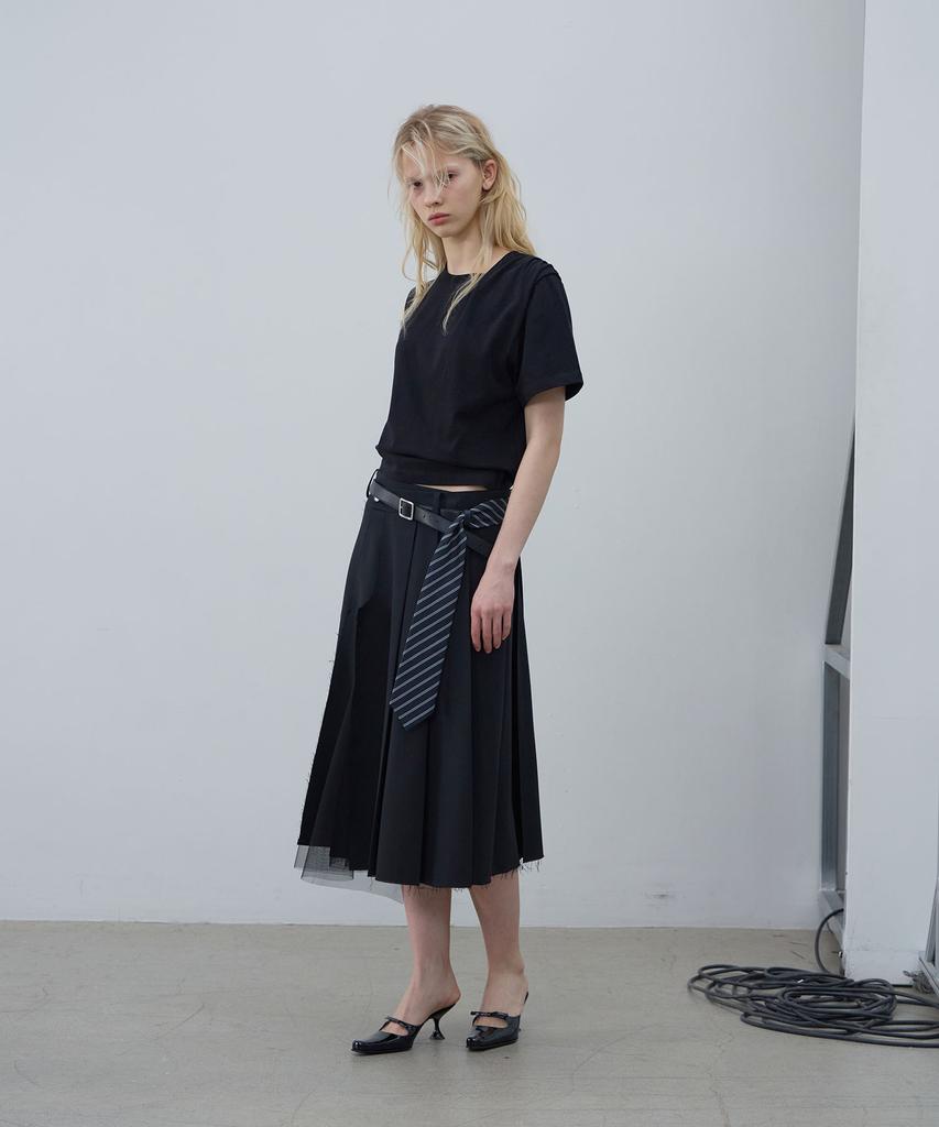 LCDC™ Asymmetric Sleeve Top (Black)