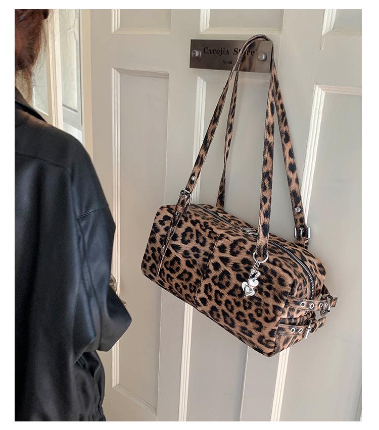 Leopard Print Retro Studded Bowling Bag - Women's 2025 Shoulder Handbag