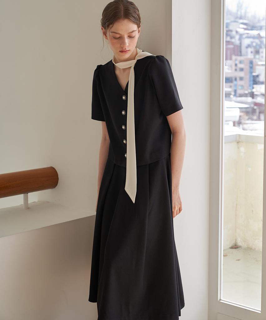 Peullobeu Bloom Flare Skirt (Bk)