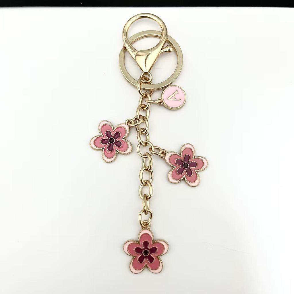 Gradient Flower Letter Keychain for Bags and Car Keys
