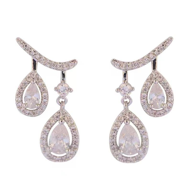 Atmospheric Earrings Women'S Design High-End Earrings Year-Old Niche Earrings Light Luxury Water Drop Earrings Light Luxury Versatile Temperament