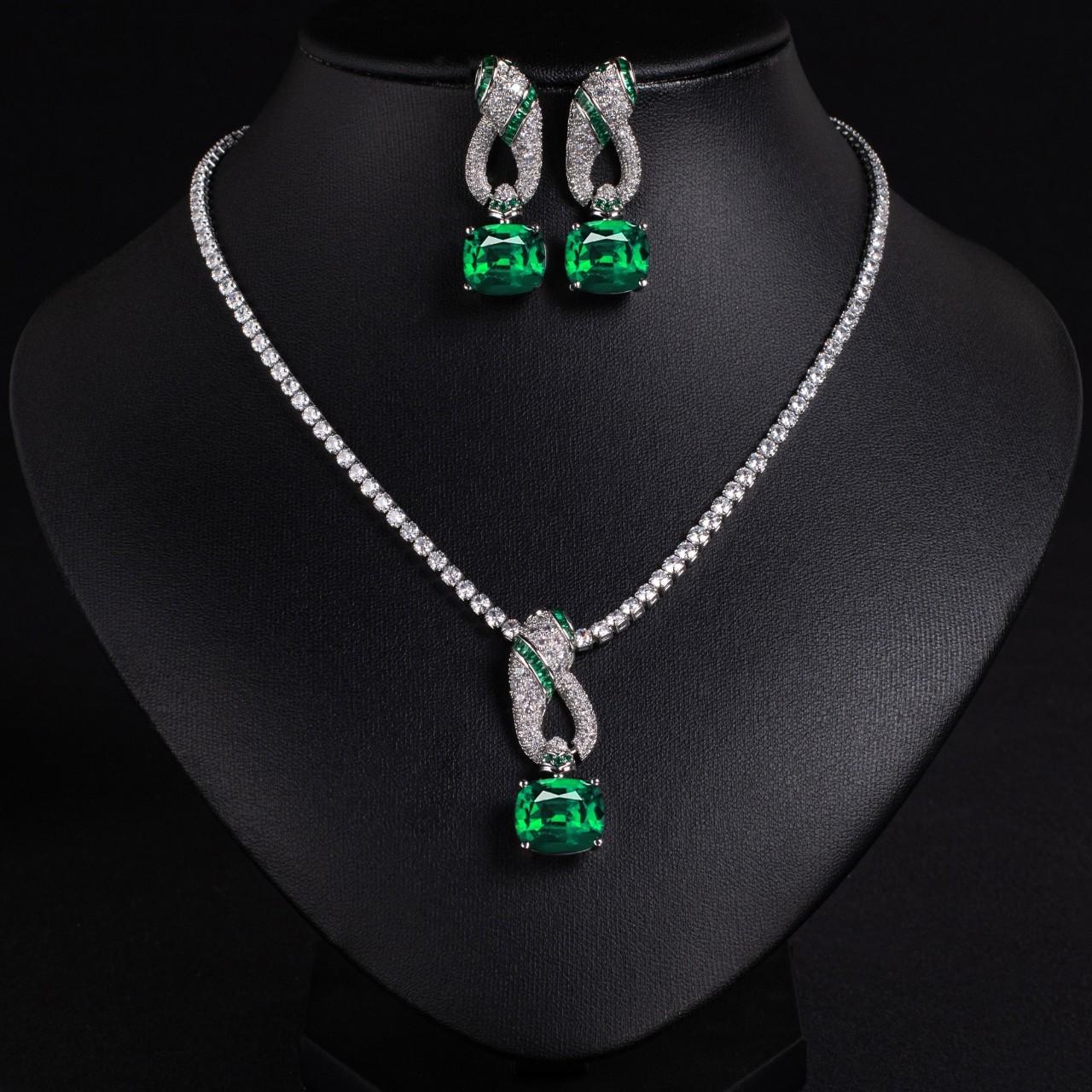 

Luxury Premium New Zirconia Large Square Ladies Jewellery Necklace Earrings Set Party Prom Wedding Gift Dress Accessories M-331 resizable зелений