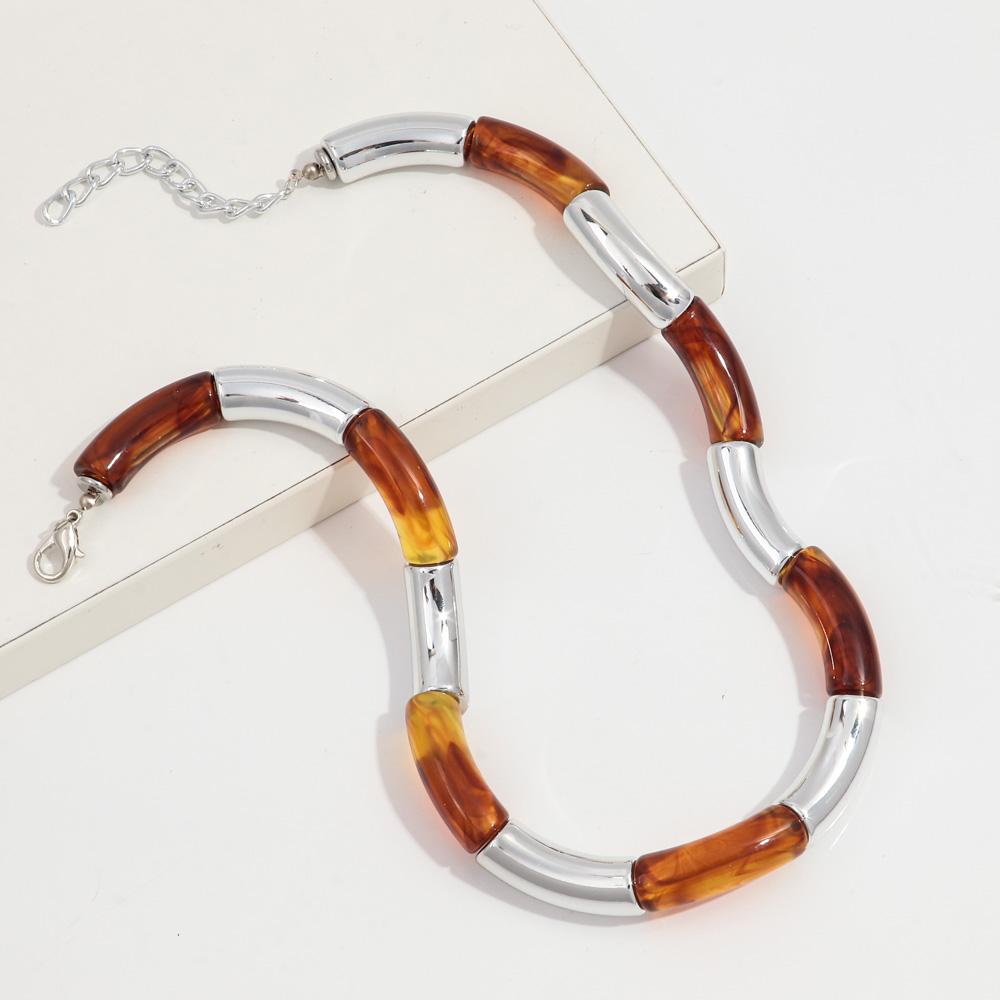 2025 New Chunky Acrylic Bamboo Tube Choker Necklace for Men Women HipHop Serpenti Shape Stack Necklace Party Jewelry Collar Gift