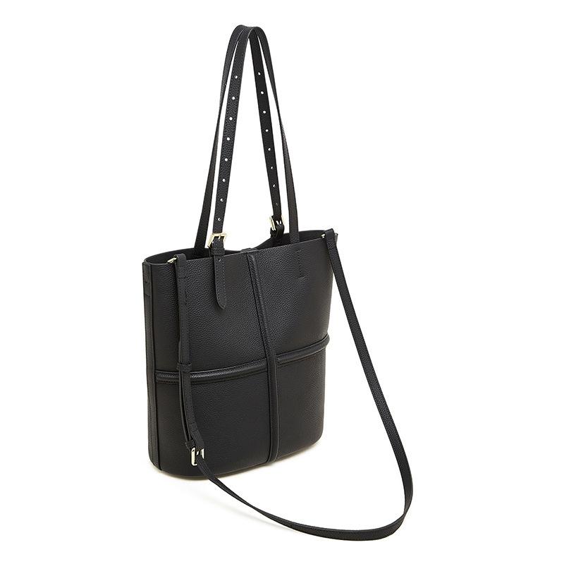 

The First Layer Of Cowhide Portable Shoulder Mother And Child Bag Can Be Diagonally Spanned Leather Retro Commuter Light Luxury Tote Women S Bag Mouth 32 bottom 26*15*29 чёрный