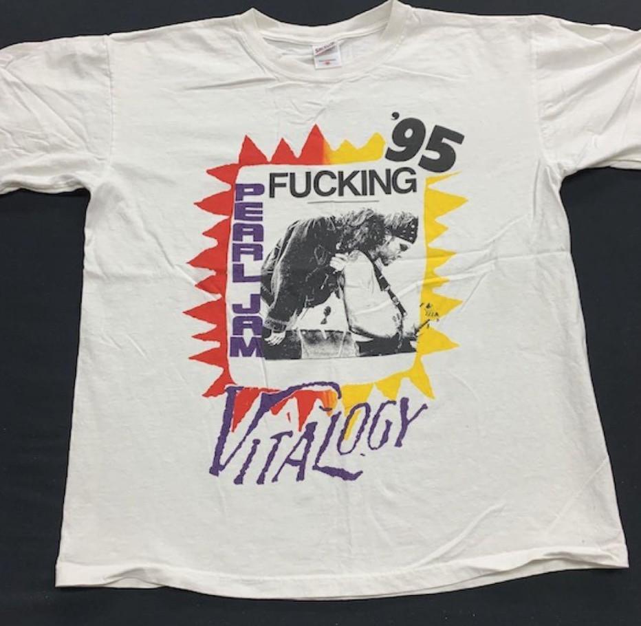 

Pearl Jam 90s Vintage Tour T-Shirt, Rare Design, Signs of WearTshirt Unisex T-Shirt XXXXL