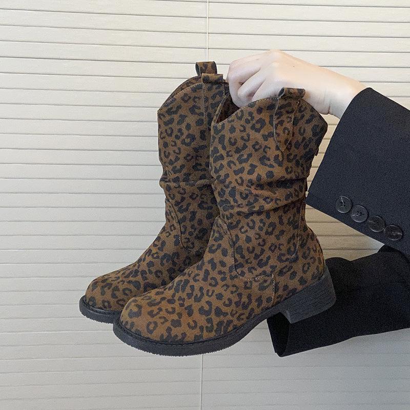

Suede pointed pile boots British style 2025 new knight boots niche thin medium boots versatile fashion boots 40 цветной печати леопарда