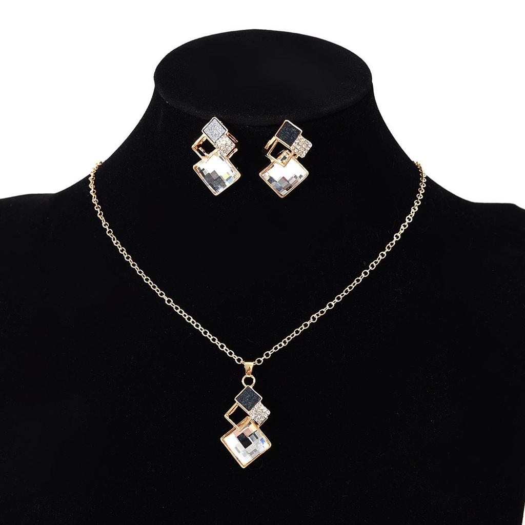 Ensemble Collier Carré & Boucles d'Oreilles Style Coréen - Bijoux de Mariée Simples, Élégants & Polyvalents