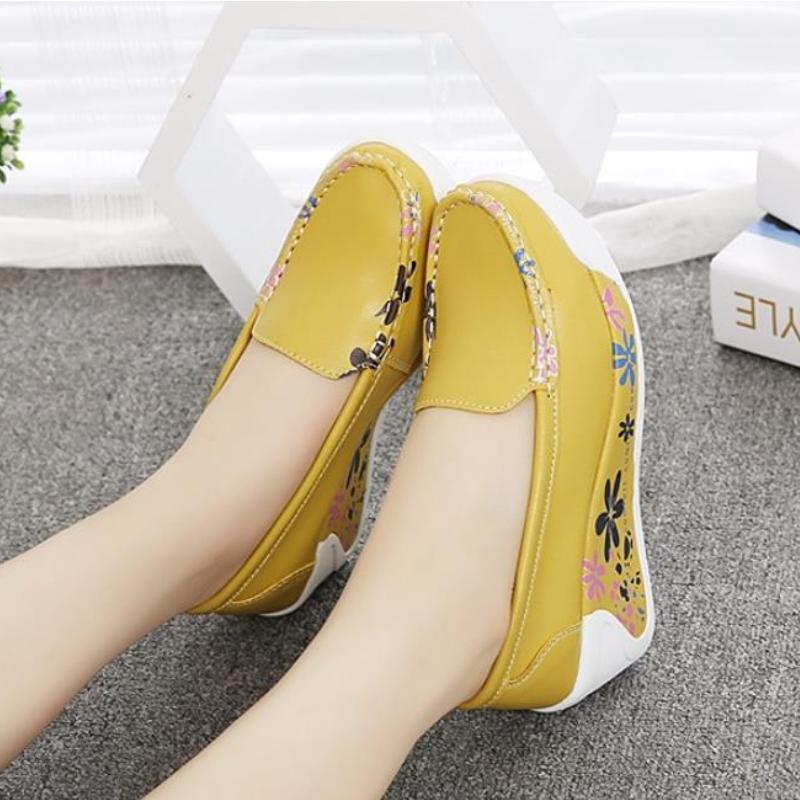 Sommer Damen Keilschuhe Plateau Leichte Damen Loafer Slipper Schaukelschuh Flacher Mund Mokassins Lässige Sneakers
